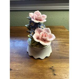 Seymour Connoisseur Rose Trinket Container 1996 Porcelain